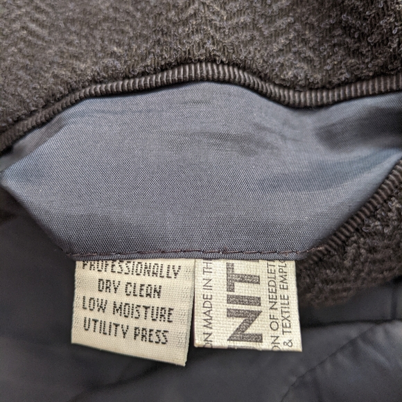 Vintage Hugo Boss x Harry Rosen Blazer - Picture 4 of 7